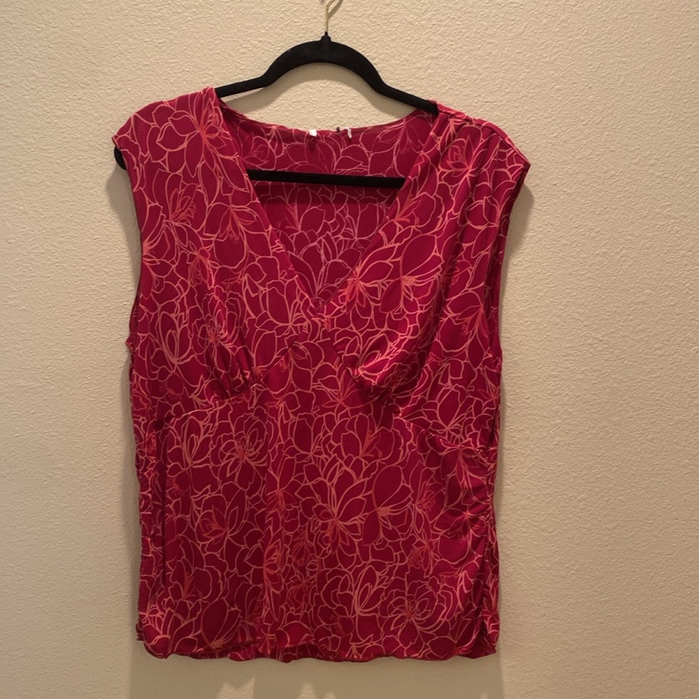 Red and Pink Stretchy blouse